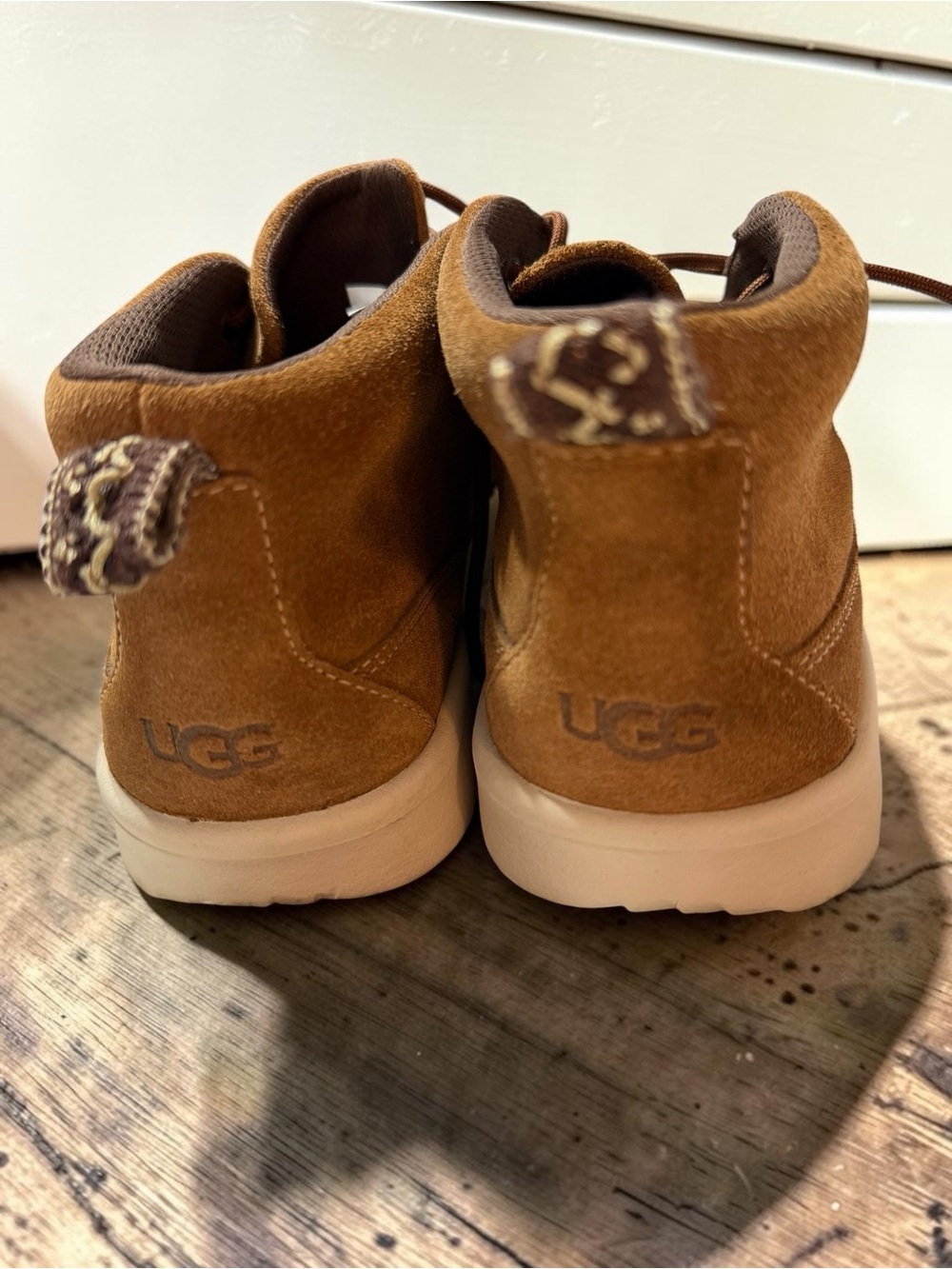 UGG Suede Chukka Boots Womens 5 Tan Lace Up Treadlite Sole Ankle Boot - Picture 7 of 15